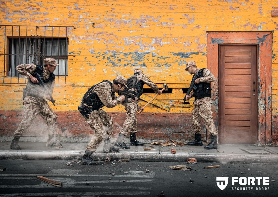 forte-security-doors-forte-security-doors-firemen-army-swat-rescuers-print-397294-adeevee (1)